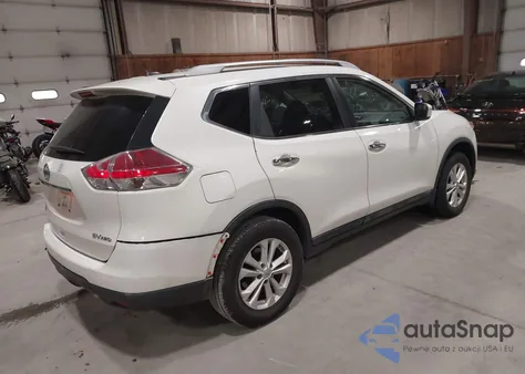 2015 Nissan Rogue Sv z USA, uszkodzony, nr VIN 5N1AT2MV1FC766139